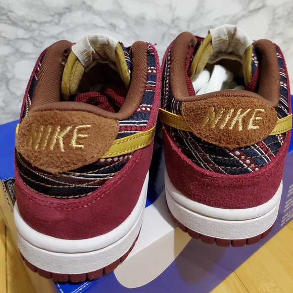 Nike SB Dunk Low Anchorman - Picture 5 of 7